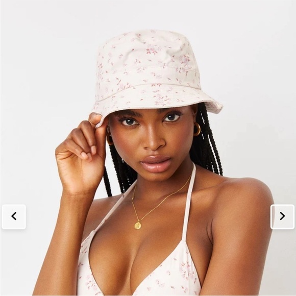 Frankie's Bikinis Accessories - Frankies Bikinis Jax Floral Bucket Hat sweet rose